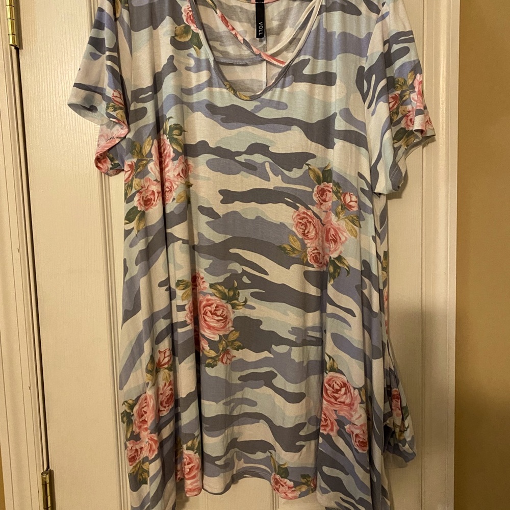 Women’s criss cross top